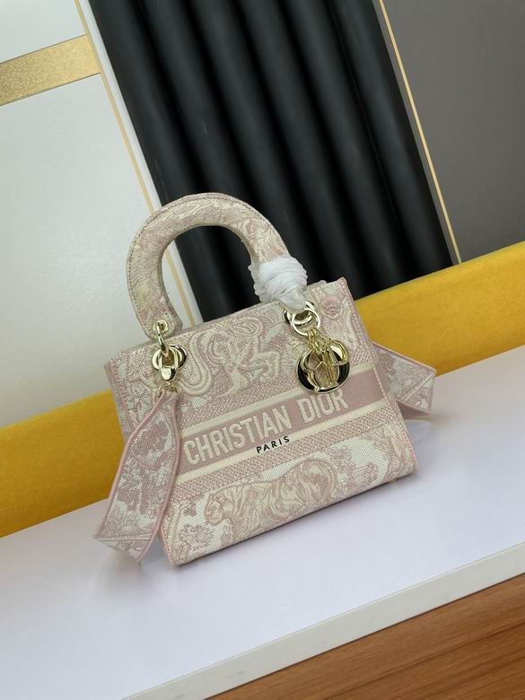 WWM8002 24X20X11