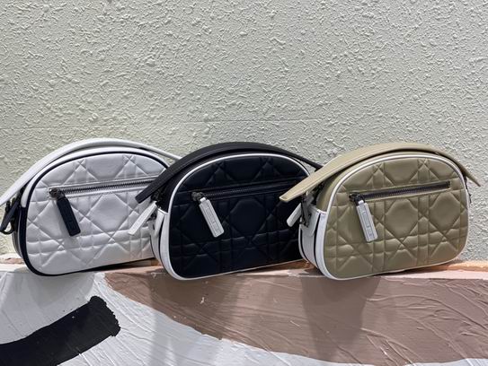 Dior信使包 22cm yz