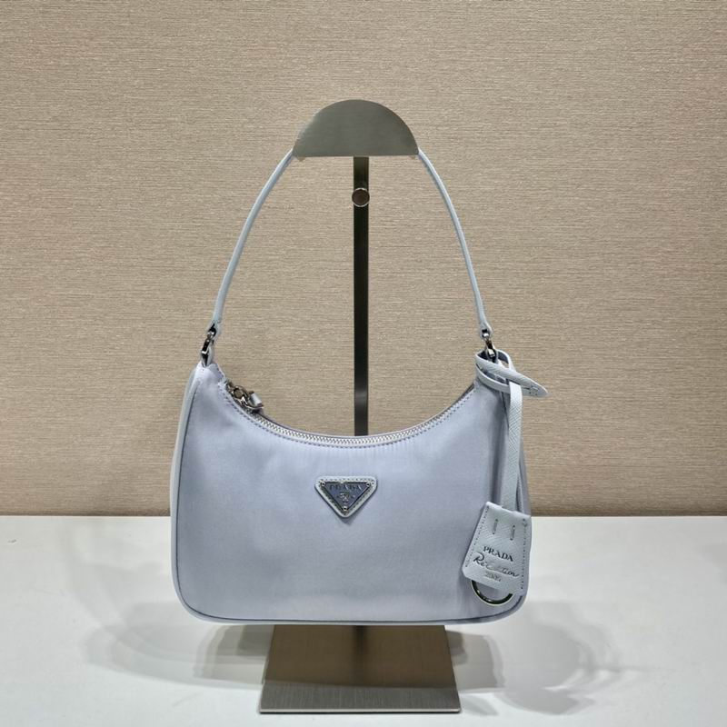 Hobo Re-Edition Re-Nylon 1NE204 22x12x6cm ap 08