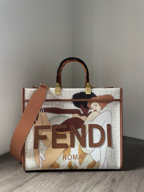 Fendi 36x31x12cm YG