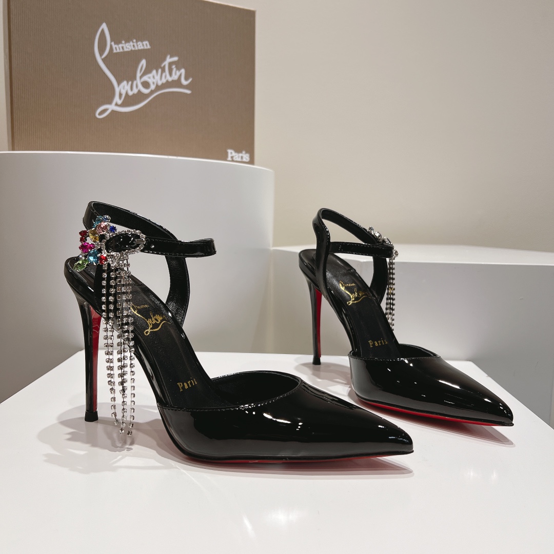 Christian Louboutin 2026 0817