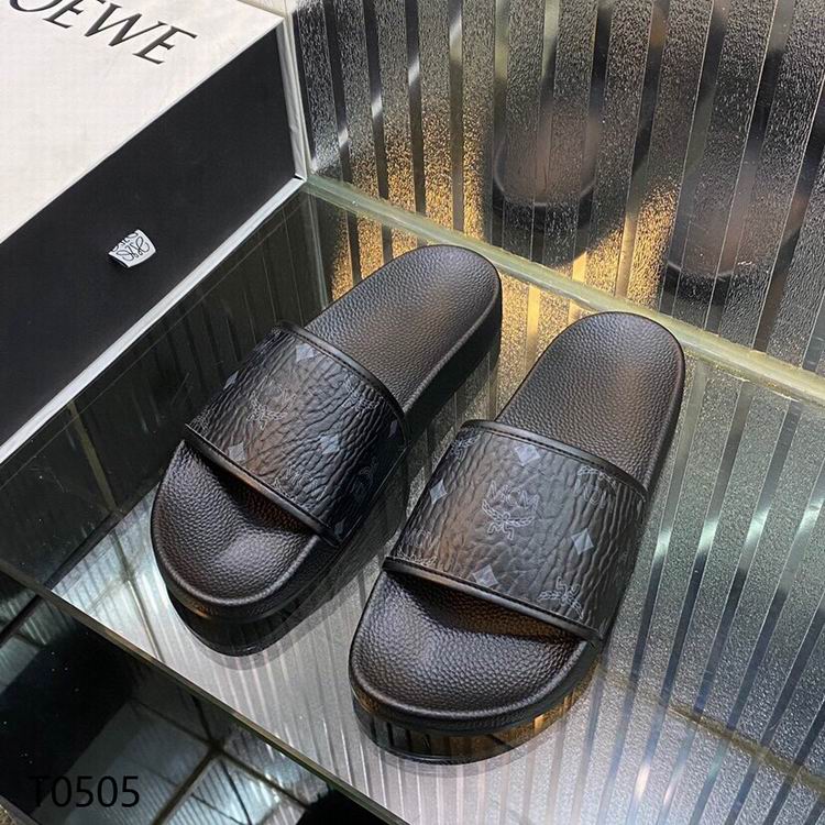 MCM slipprs 0304