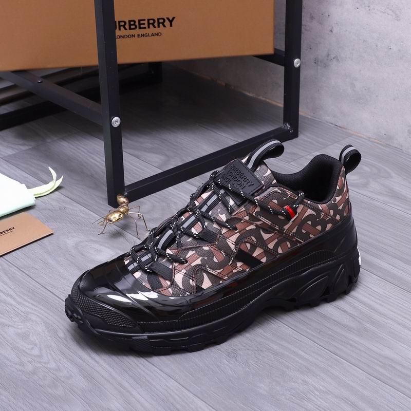 2026 Burberry Male Sneakers 0114