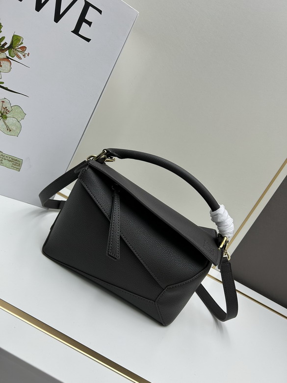 Loewe 062206 24x10.5x16cm jj1
