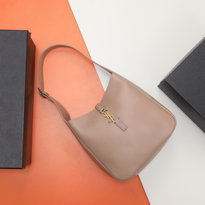 YSL Le 657230 24x24x10cm 8D4