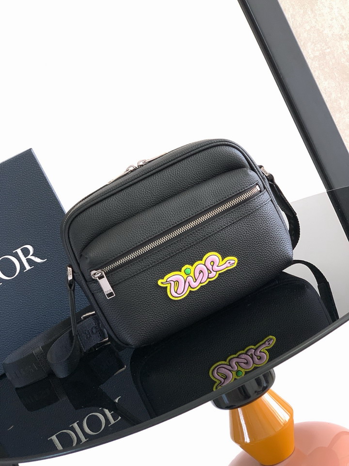 Dior 39H958ZK 23x17x7.5cm yz