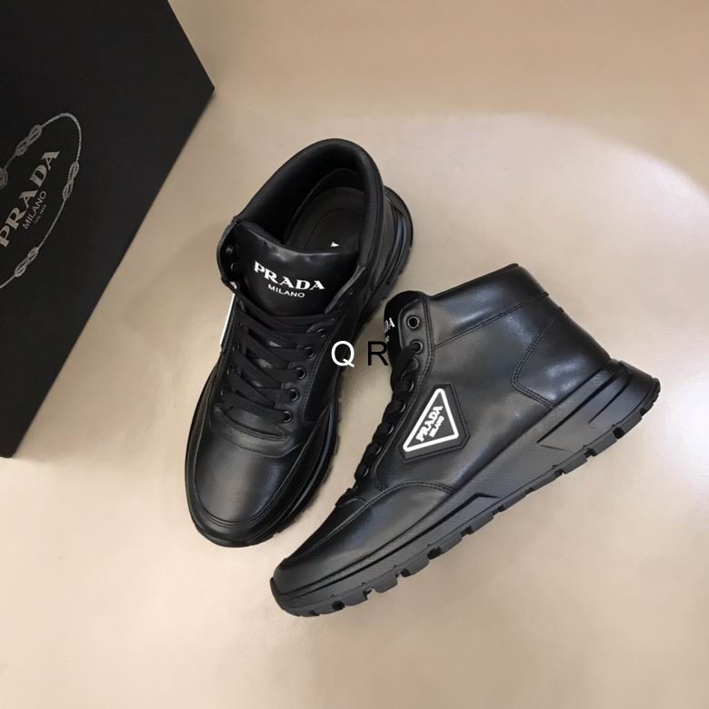Prada High help man Ts