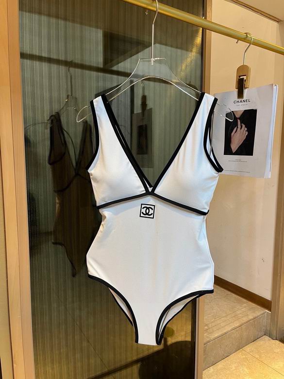 Chanel S-XL  47