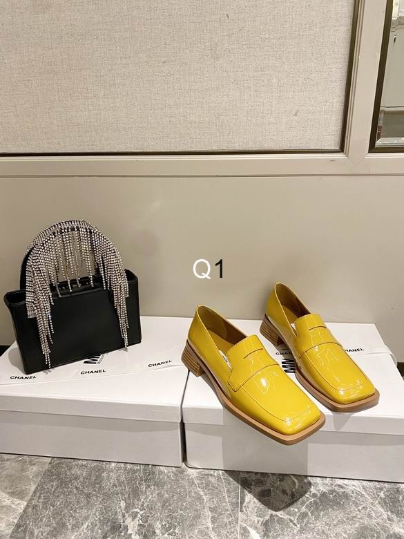 MiuMiu Casual shoes Woman Ts