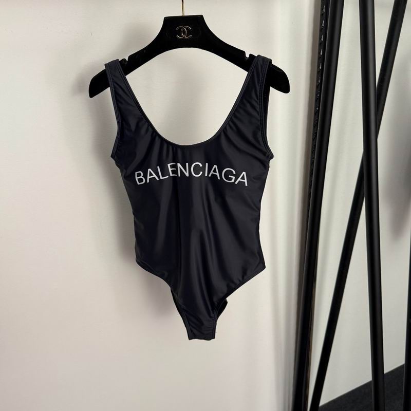 Balenciaga S-XL 22