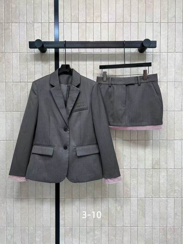 MiuMiu S-XL 147