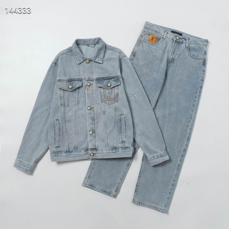 LV 2 Pieces 26y