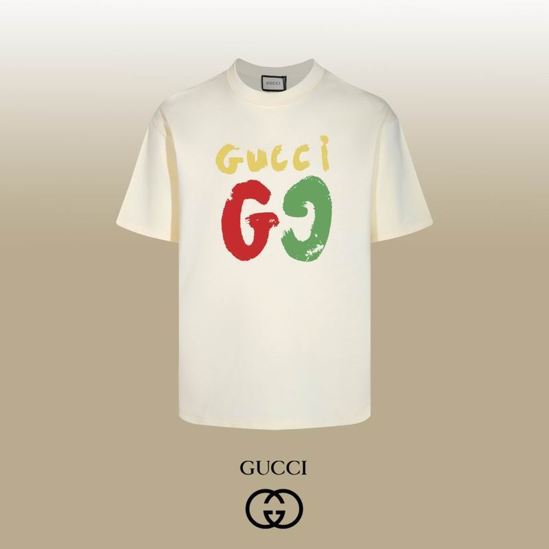 Gucci  T Shirt sxit