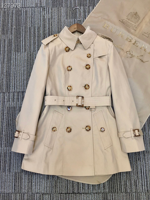 Burberry 风衣 0630