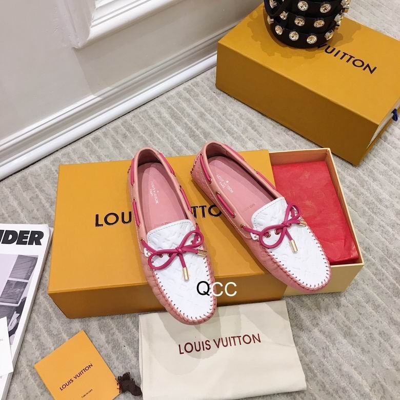 LV Casual shoes Woman Ts