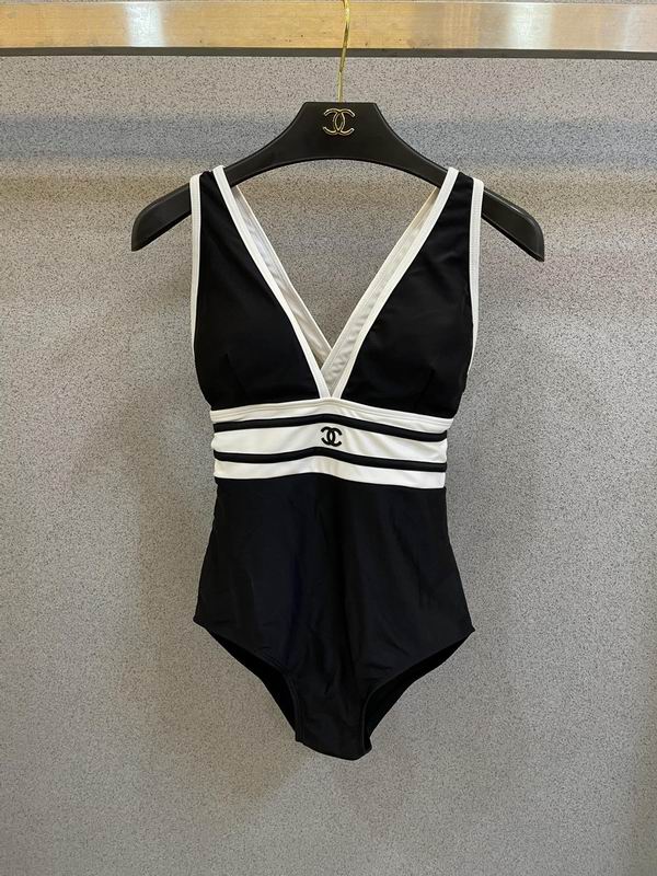 Chanel S-XL 212