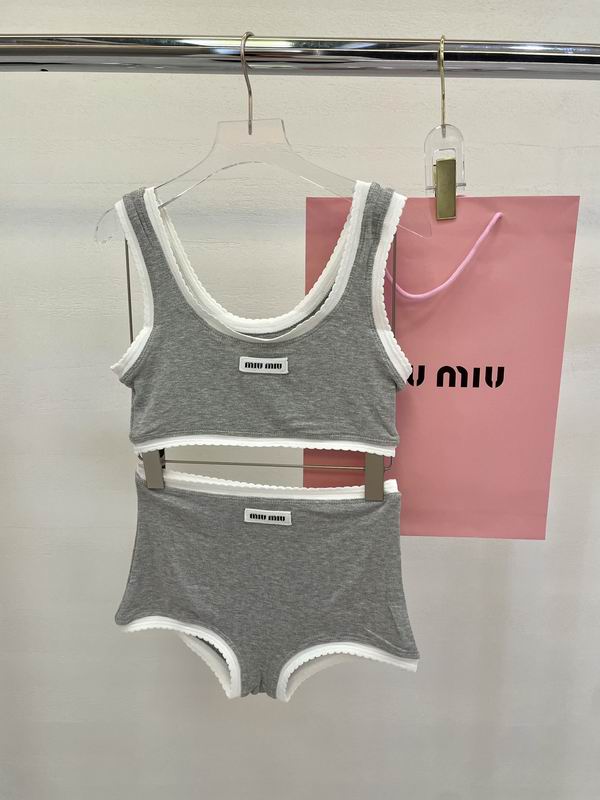 MiuMiu S-XL 30