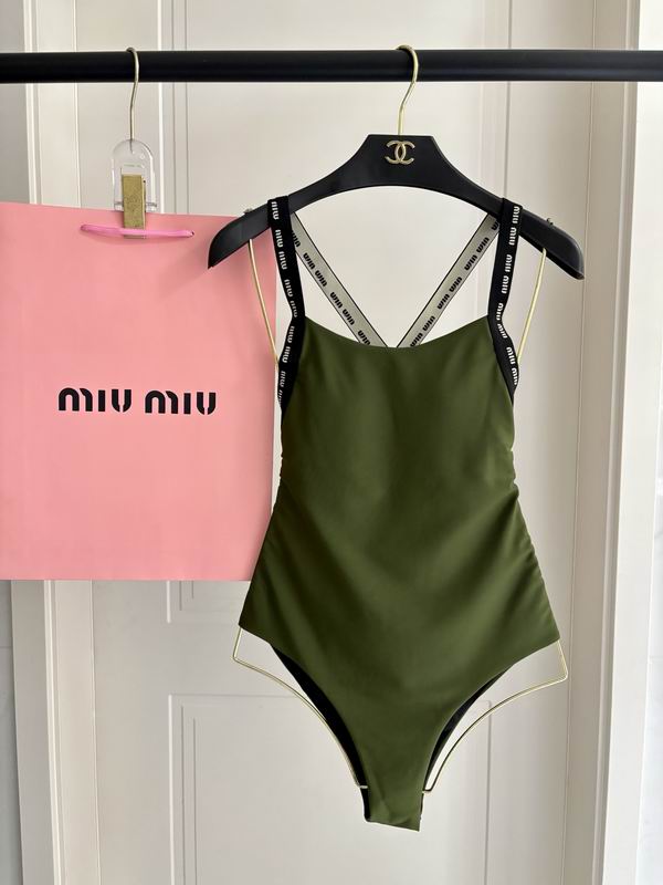 MiuMiu S-XL 31