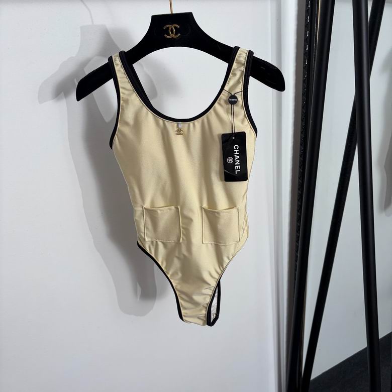 Chanel S-XL 311
