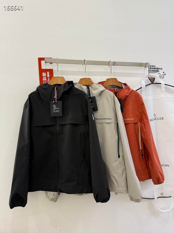 Moncler sz1-5 26yr512