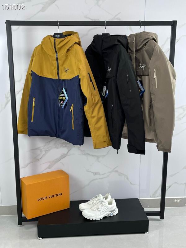 Arcteryx  S-2XL 26yr14