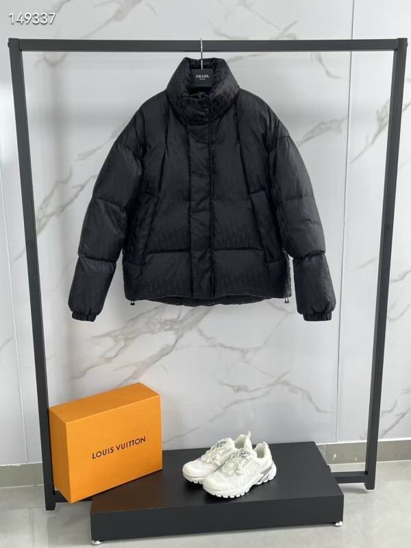 Dior  sz44-52 26yr31