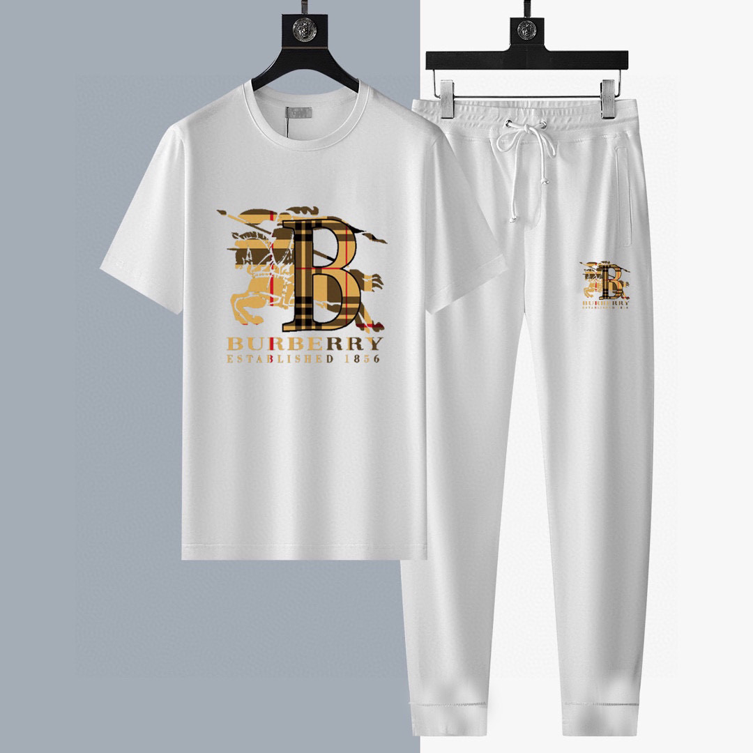 Burberry 2 Pieces Short 13x 0831