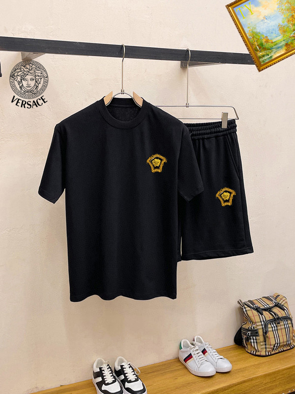 Versace 短袖套装  25t
