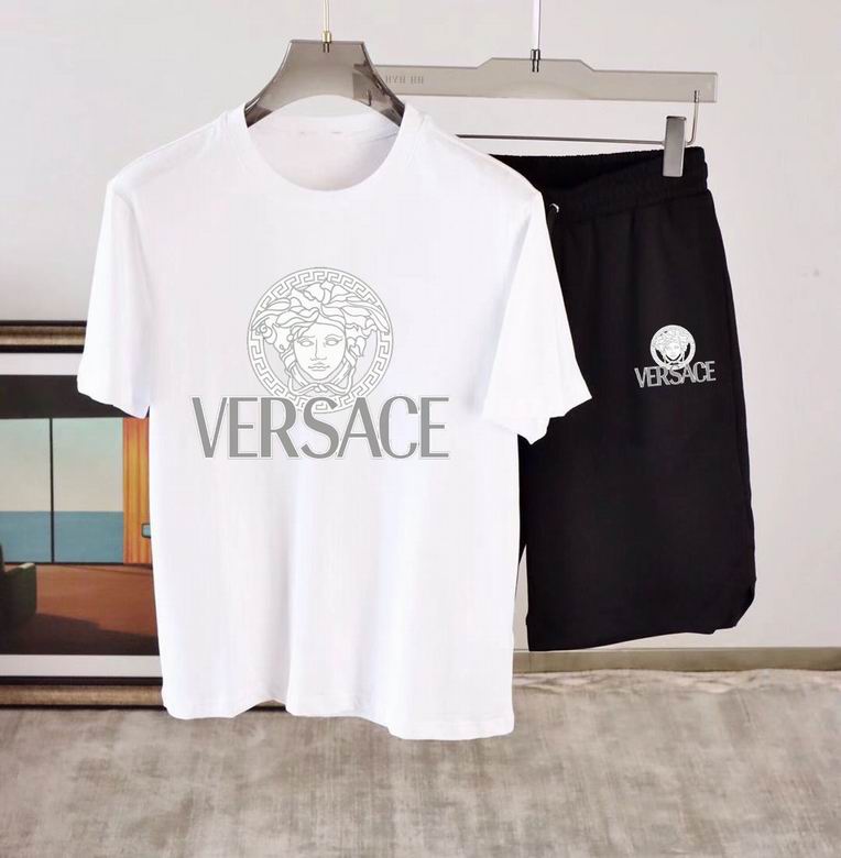 Versace 短袖套装  kdt