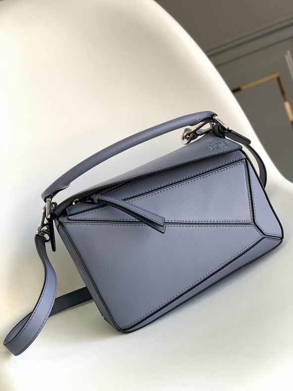 Loewe 261801 24x16.5x10.5cm ss38
